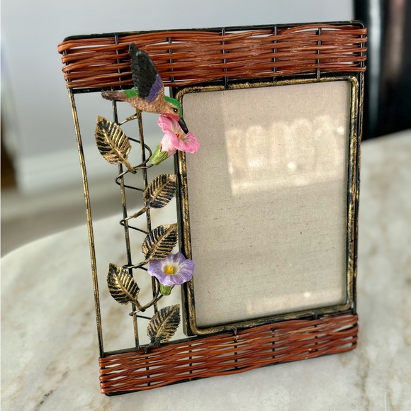 Hummingbird Picture Frame - Picture 7 of 16